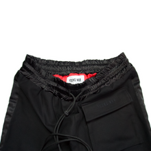 Load image into Gallery viewer, Mens black drawstring baggy casual luxury fashion mens trousers close up view of waistband drawstring and pocket